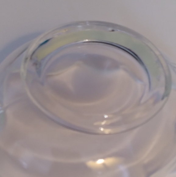 FENTON STYLE GLASS LEAF BOWL - Picture 4 of 4